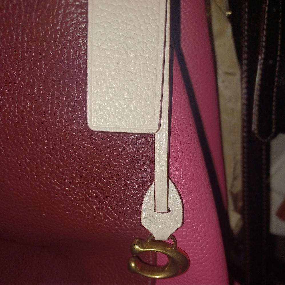 Coach Dalton 31 Shoulder Bag - Picture 9 of 11